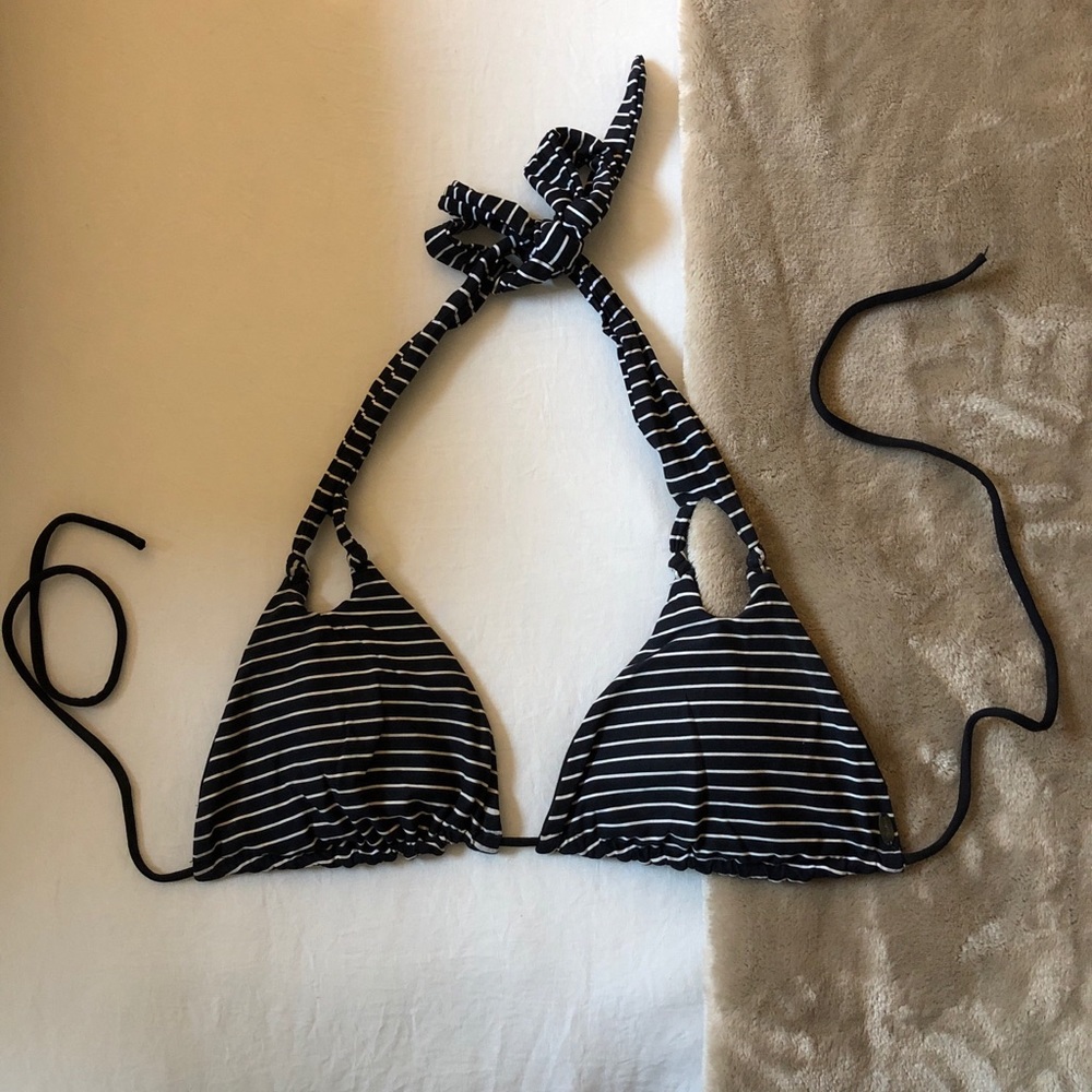 O’Neill bikini top